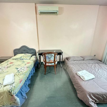 Seladah Stay Kuching Ngoại thất bức ảnh