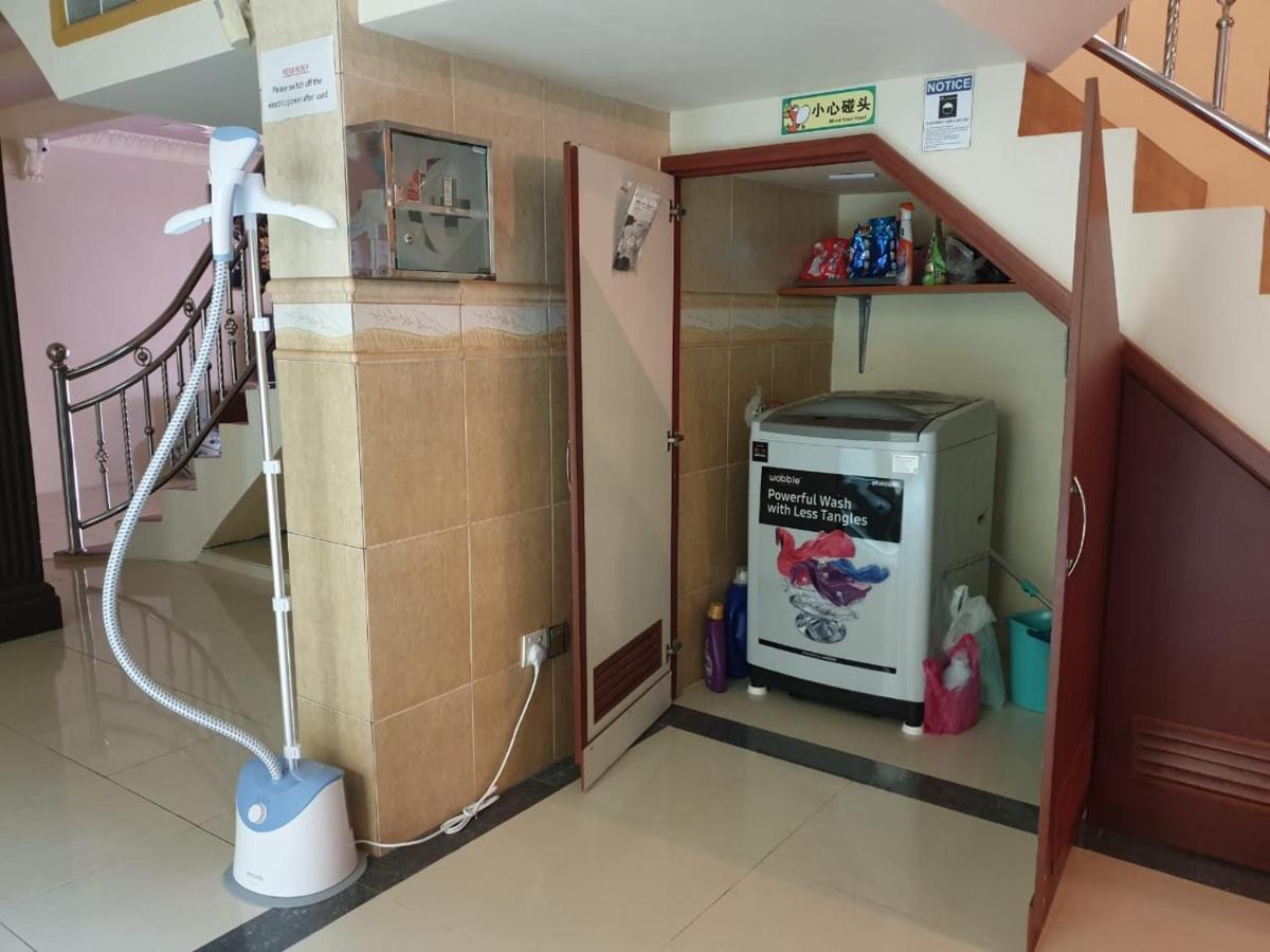 Seladah Stay Kuching Ngoại thất bức ảnh