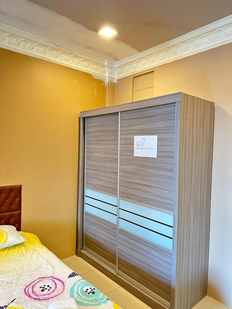 Seladah Stay Kuching Ngoại thất bức ảnh