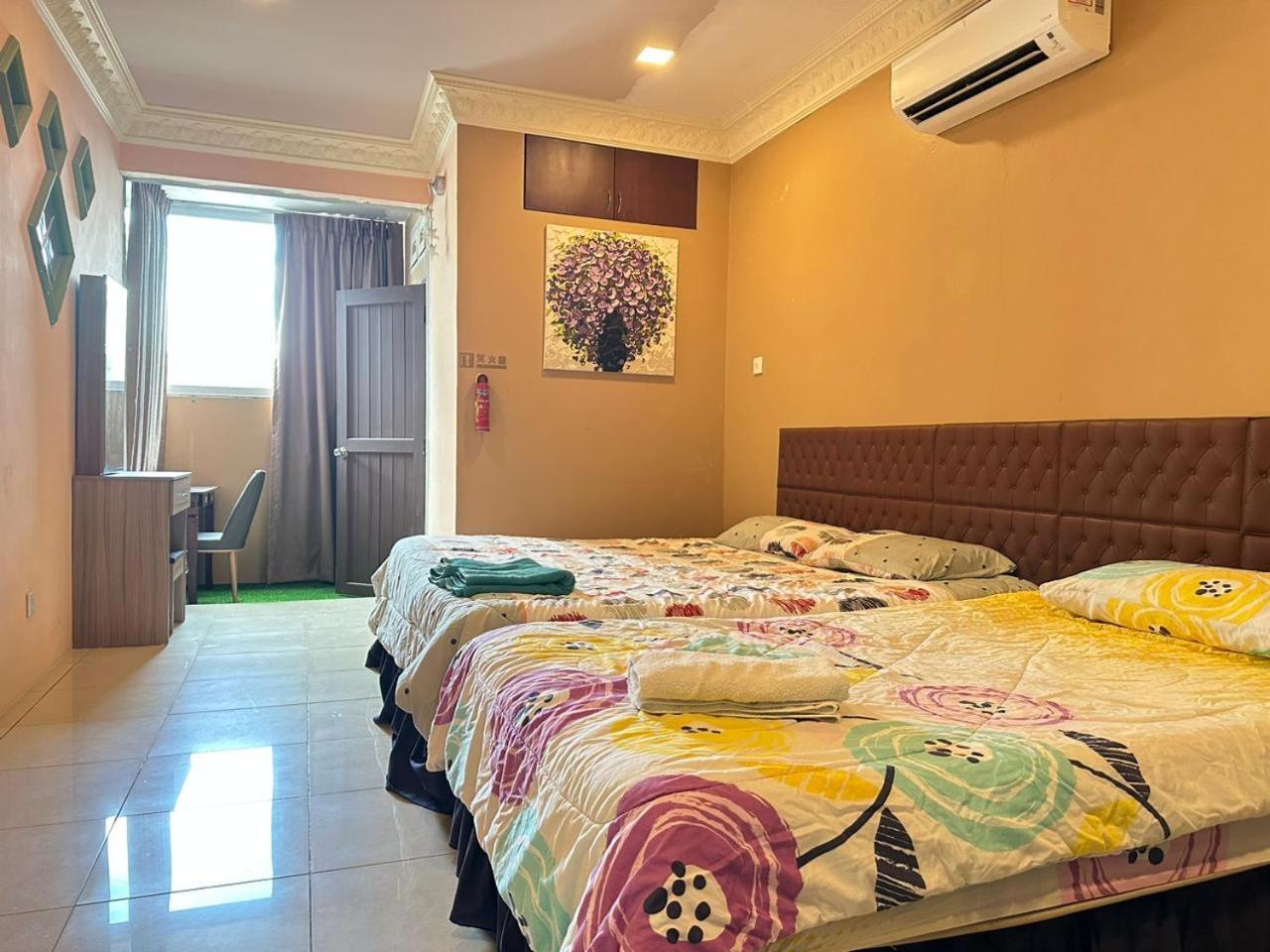 Seladah Stay Kuching Ngoại thất bức ảnh
