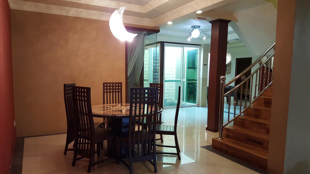 Seladah Stay Kuching Ngoại thất bức ảnh